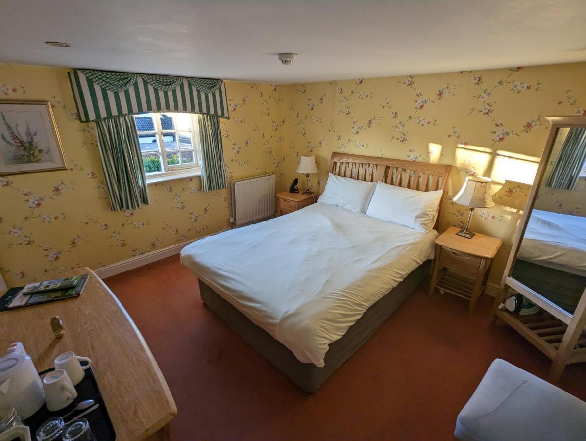The Cottage Hotel Bradmore  エクステリア 写真