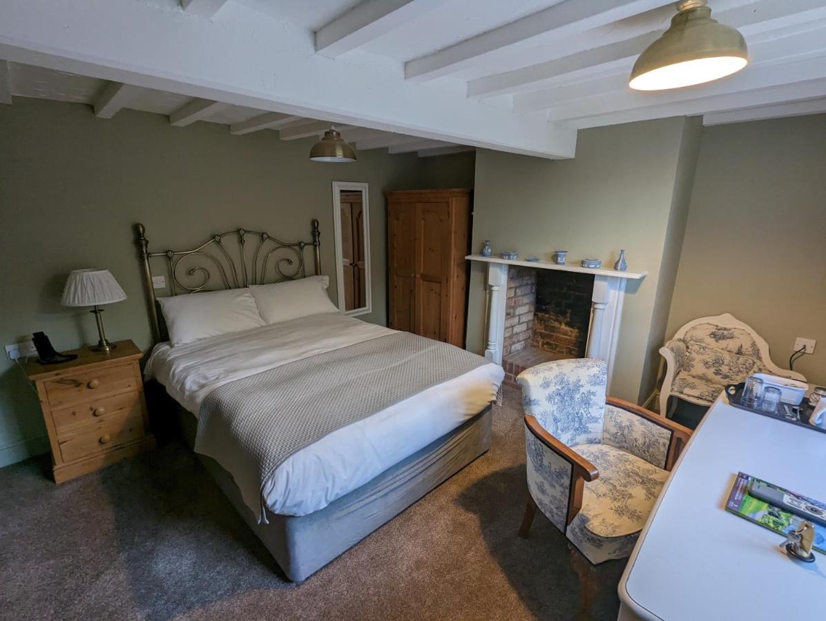 The Cottage Hotel Bradmore  エクステリア 写真