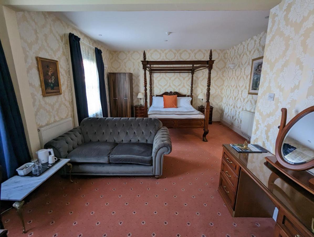 The Cottage Hotel Bradmore  エクステリア 写真