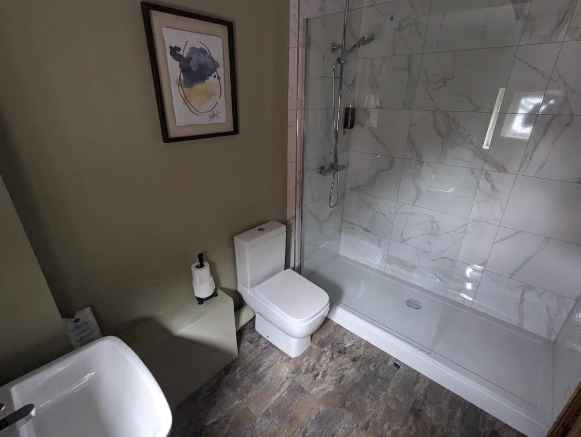 The Cottage Hotel Bradmore  エクステリア 写真