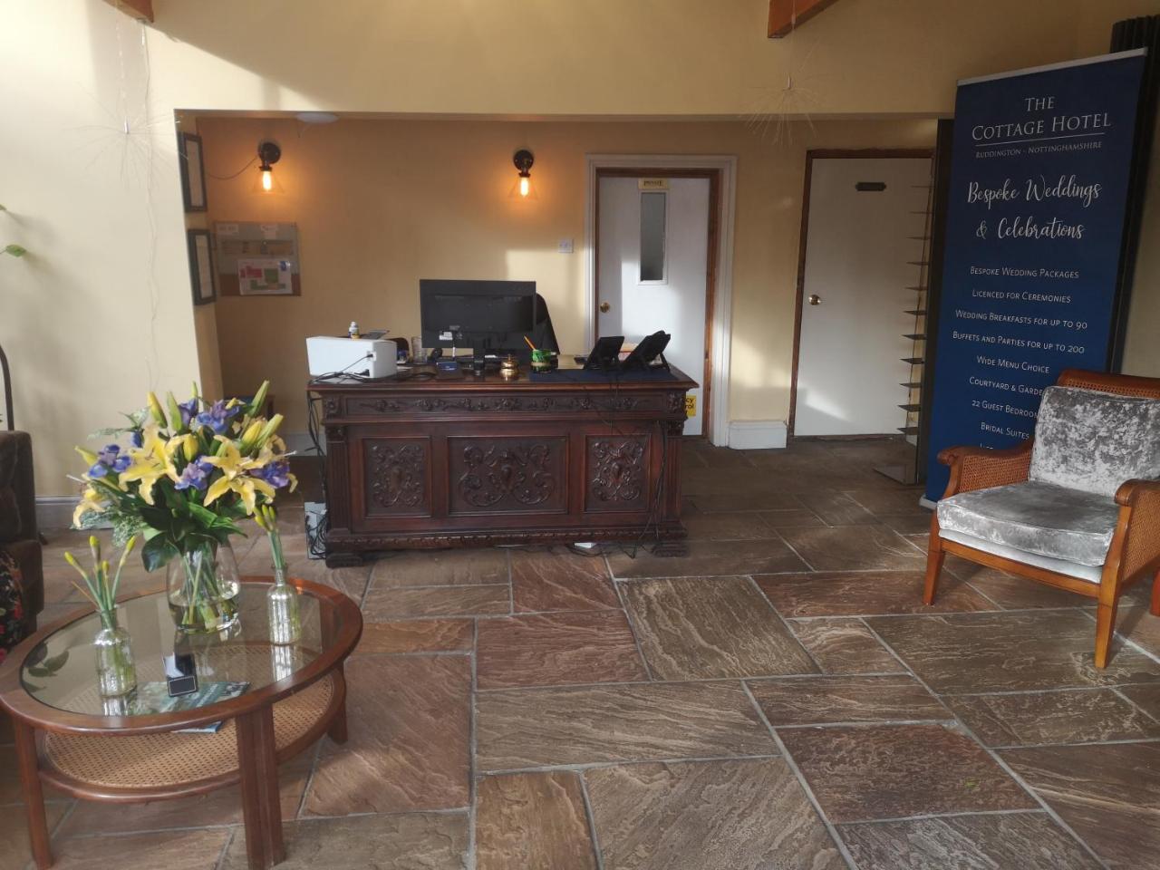 The Cottage Hotel Bradmore  エクステリア 写真