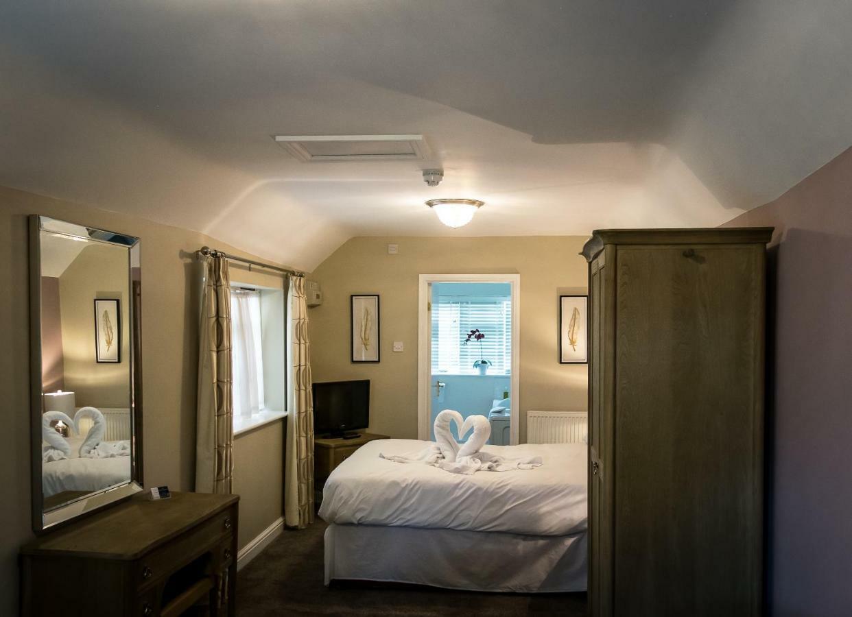 The Cottage Hotel Bradmore  エクステリア 写真