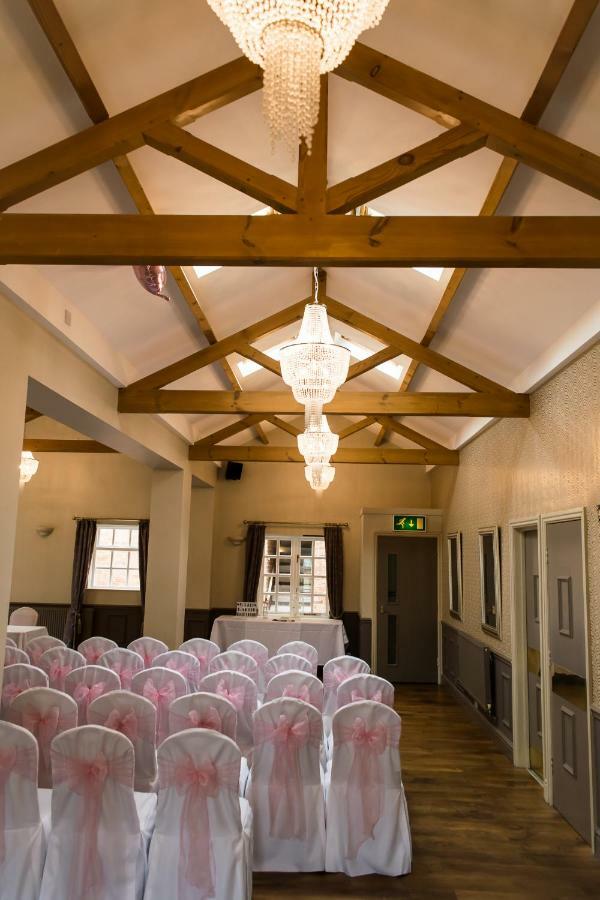 The Cottage Hotel Bradmore  エクステリア 写真