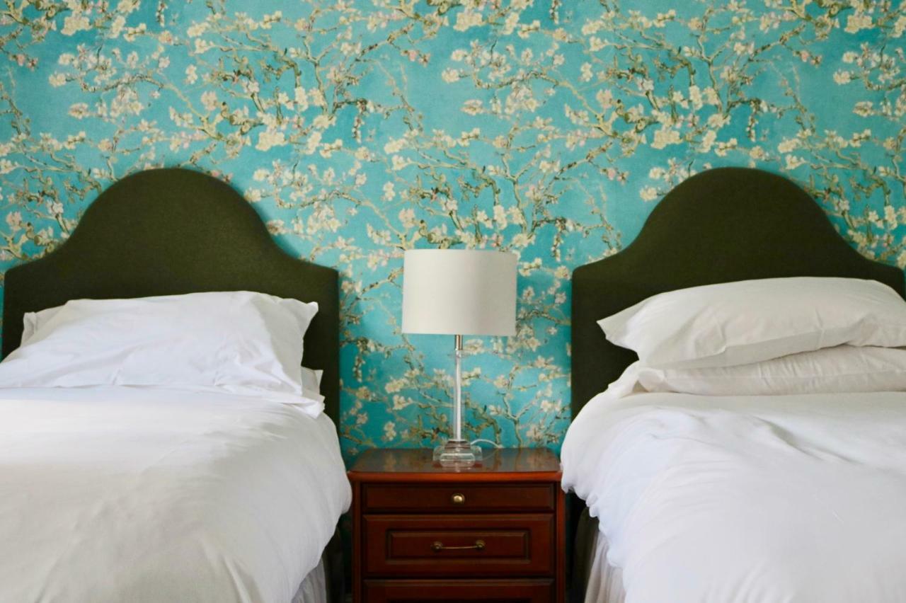 The Cottage Hotel Bradmore  エクステリア 写真