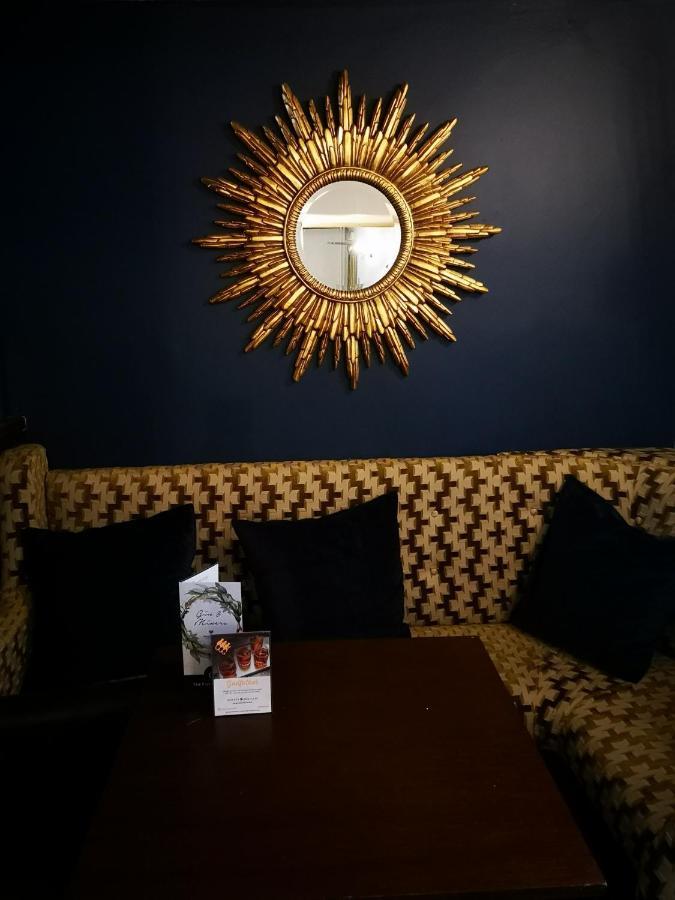 The Cottage Hotel Bradmore  エクステリア 写真